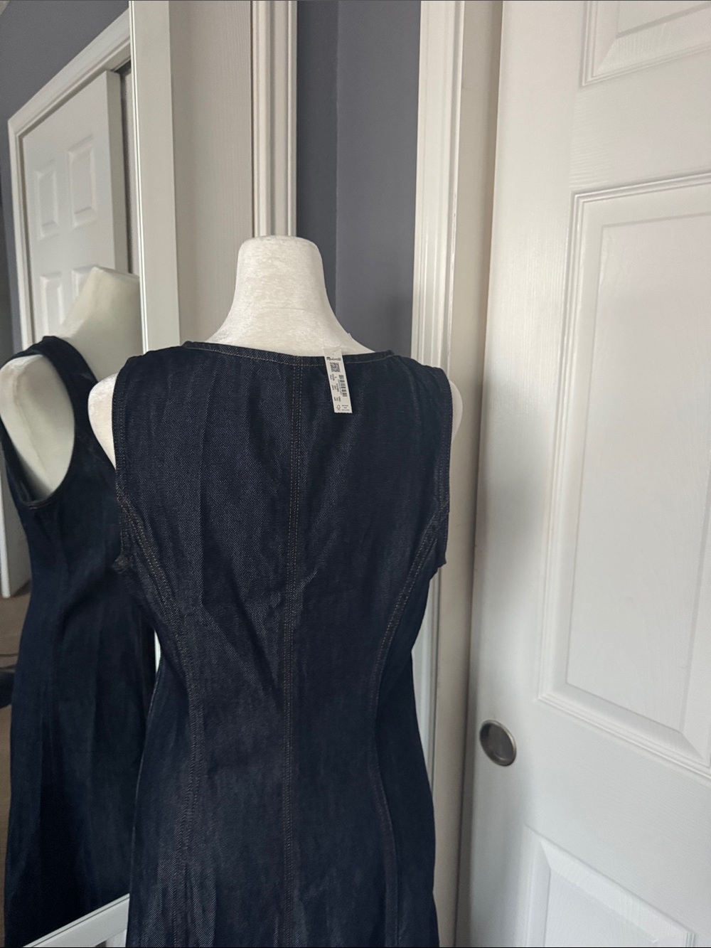 NEW LISTING! Madewell dark denim sleeveless button-front Midi Dress - Picture 6 of 8